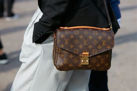 louis vuitton bondi bag|Louis Vuitton crossbody bag.